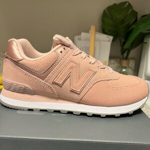 New Balance dusty pink.